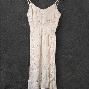 🤍✨Abercrombie & Fitch White Asymmetrical Ruffled Sundress